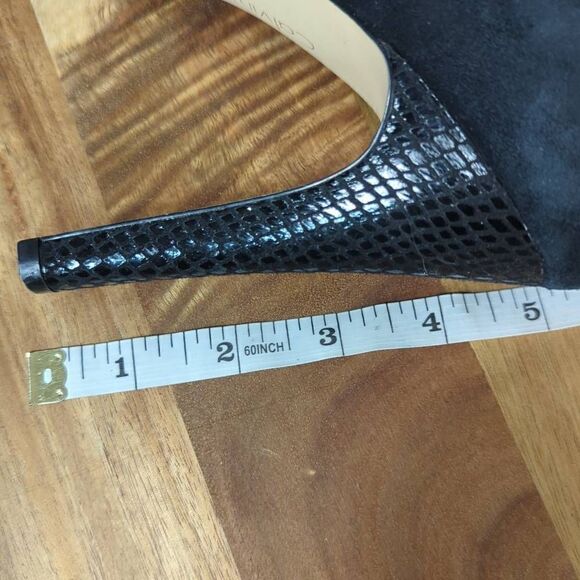 Calvin Klein Kendall Black Suede Snake Embossed Heel Platform Pumps Size 8M - Picture 15 of 16